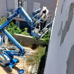 איטום ושיקום חזיתות עם במת הרמה